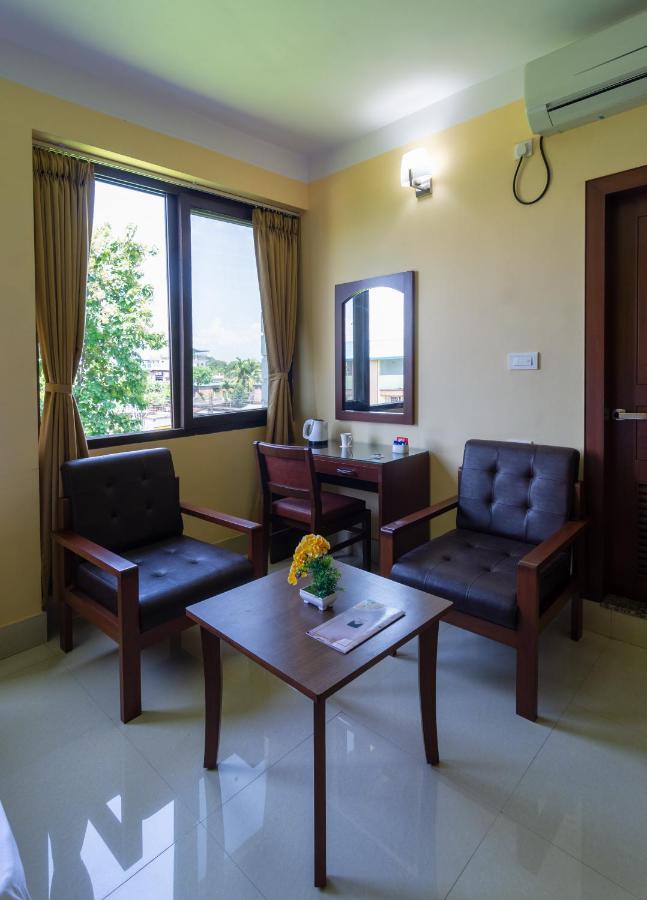 Yaksha Holiday Home Силигури Экстерьер фото